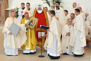 Slávnostná sv. omša pri príležitosti 15. výročia zriadenia Žilinskej diecézy (16.2.2023)